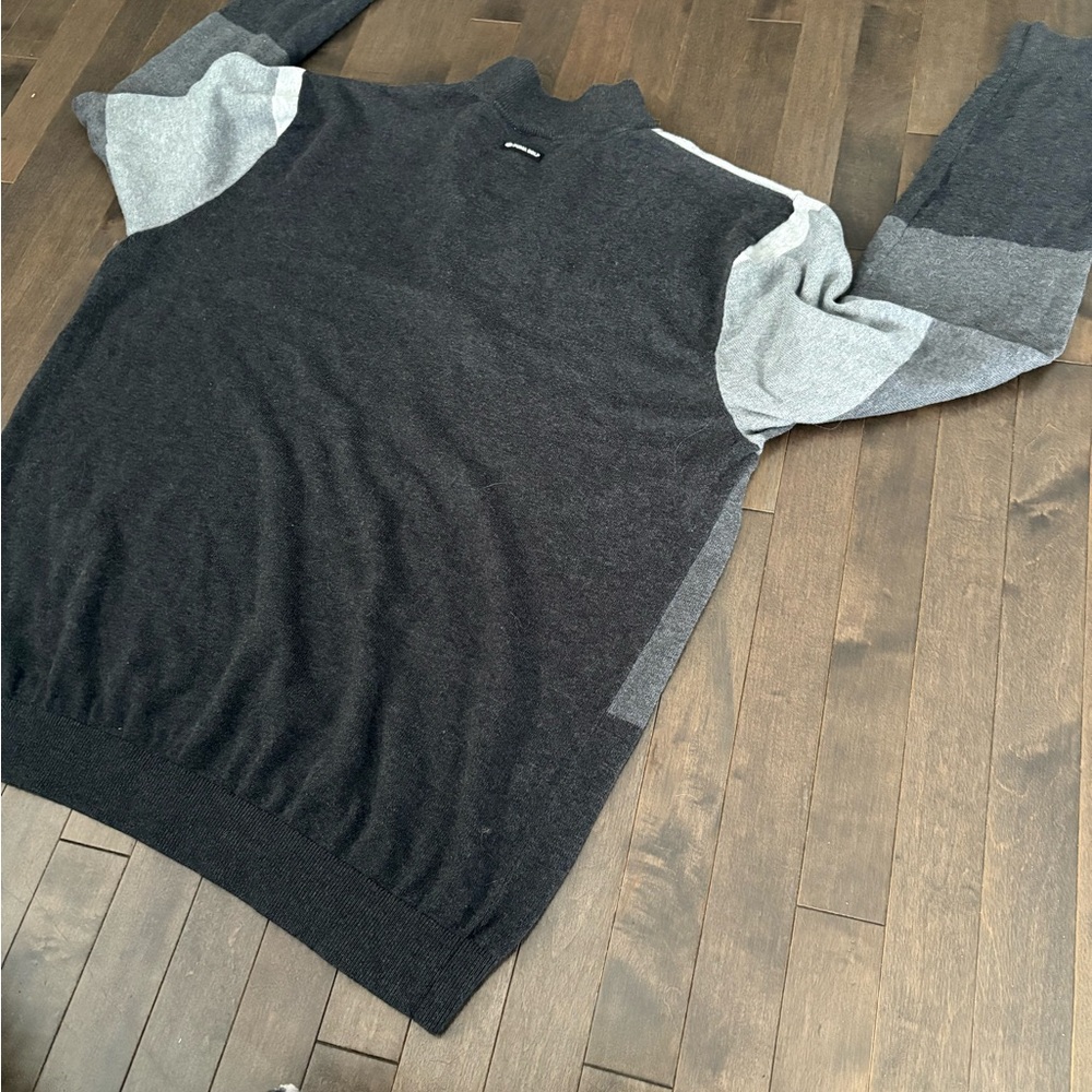 FITS LIKE L - Puma Men's Gray Striped Sweater - Picture 7 of 8